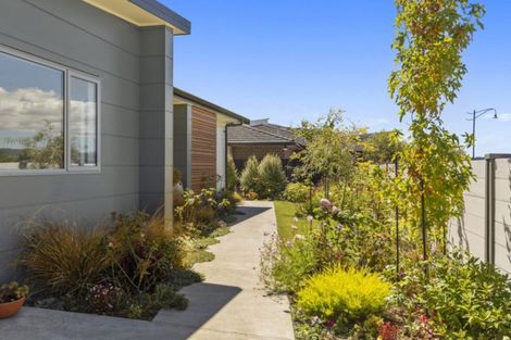 Photo of property in 36 Meadowbank Drive, Belmont, Lower Hutt, 5010