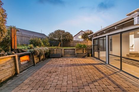 Photo of property in 258 Rangatira Road, Beach Haven, Auckland, 0626