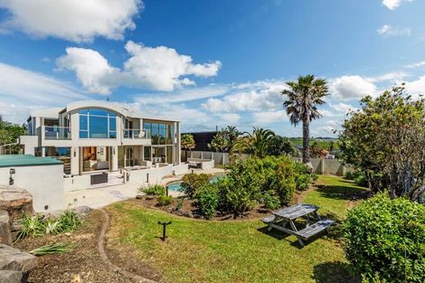 Photo of property in 5 Gilberd Place, Torbay, Auckland, 0630