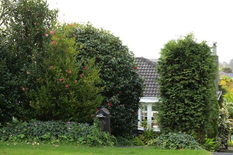 Photo of property in 57 Evelyn Road, Cockle Bay, Auckland, 2014