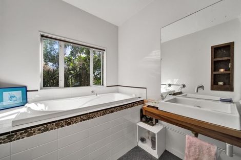 Photo of property in 812 Carrington Road, Hurworth, New Plymouth, 4371