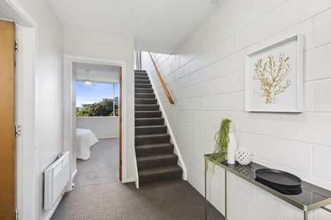 Photo of property in 2/11 Anderson Terrace, Mount Cook, Wellington, 6021