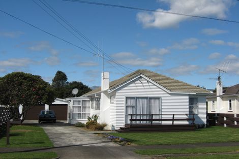 Photo of property in 34 Bowen Street, Levin, 5510