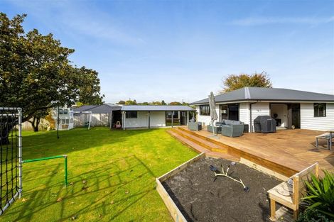 Photo of property in 369 Carrington Street, Upper Vogeltown, New Plymouth, 4310