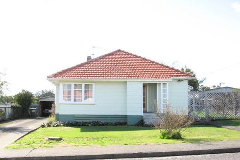 Photo of property in 13 Churchill Street, Waipukurau, 4200