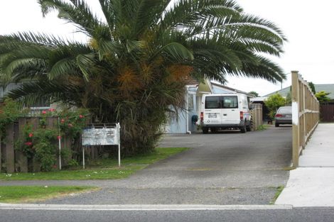 Photo of property in 4/28 Airfield Road, Takanini, 2112