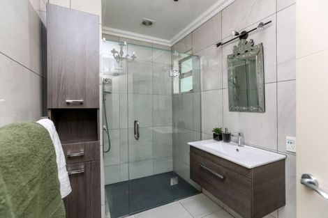 Photo of property in 233b Carrington Street, Vogeltown, New Plymouth, 4310