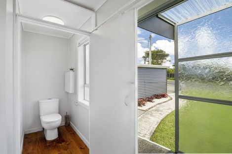 Photo of property in 97 Tiri Road, Tindalls Beach, Whangaparaoa, 0930