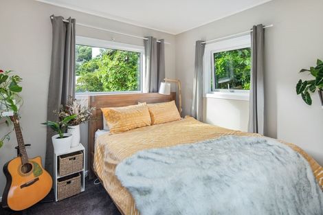 Photo of property in 1/72 Homebush Road, Khandallah, Wellington, 6035