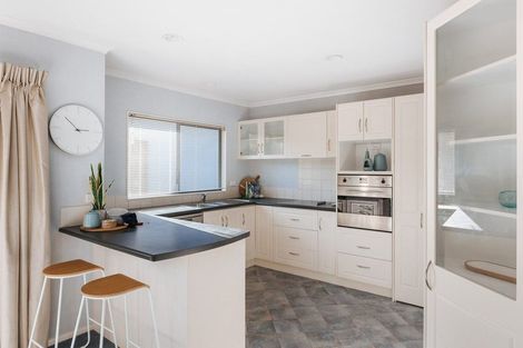 Photo of property in 53 Dalton Drive, Papamoa Beach, Papamoa, 3118