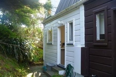 Photo of property in 2 Narbada Crescent, Khandallah, Wellington, 6035