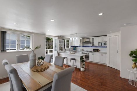 Photo of property in 1/27 Peach Road, Glenfield, Auckland, 0629