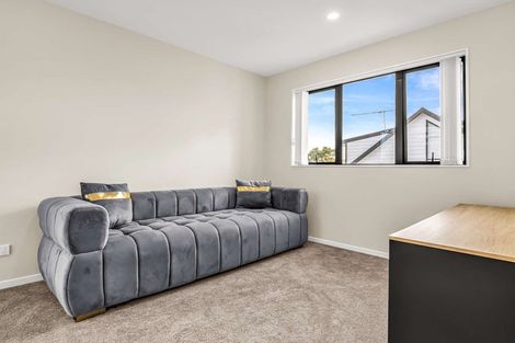 Photo of property in 6/684 Te Atatu Road, Te Atatu Peninsula, Auckland, 0610