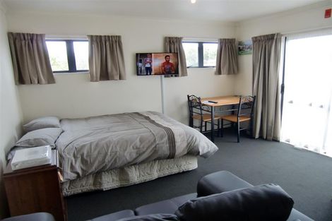 Photo of property in 11 Ruahine Street, Roslyn, Palmerston North, 4414