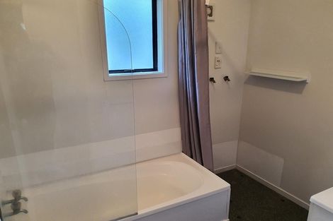 Photo of property in 50 Sungrove Rise, Sunnyvale, Auckland, 0612