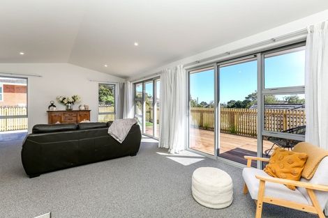 Photo of property in 6b Burns Street, Westown, New Plymouth, 4310