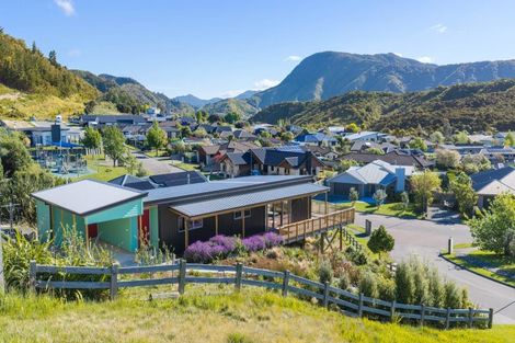 Photo of property in 2 Bell Bird Rise, Picton, 7220