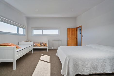 Photo of property in 111 Kauri Crescent, Matarangi, Whitianga, 3592