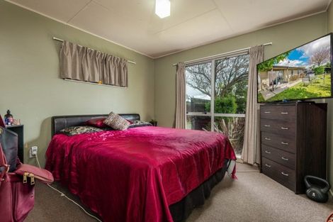 Photo of property in 15a Leander Place, Milson, Palmerston North, 4414