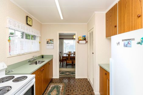 Photo of property in 10 Poplar Grove, Whalers Gate, New Plymouth, 4310