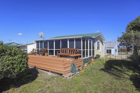 Photo of property in 431 Pukehina Parade, Pukehina, Te Puke, 3189