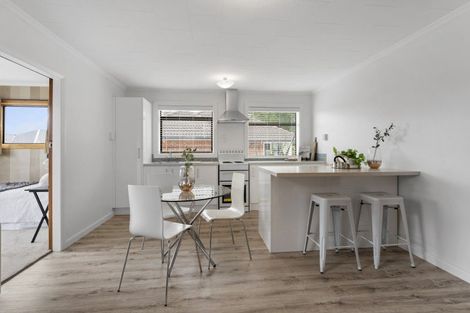 Photo of property in 1/920 Avonside Drive, Avondale, Christchurch, 8061