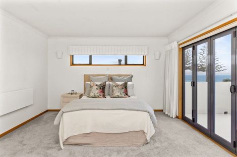 Photo of property in 34 The Esplanade, Westshore, Napier, 4110