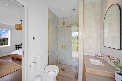 Photo of property in 438 Oaia Road, Muriwai, Waimauku, 0881