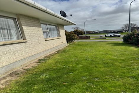 Photo of property in 126 Benmore Avenue, Cloverlea, Palmerston North, 4412