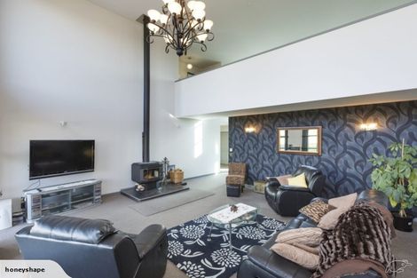 Photo of property in 36 Rodeo Drive, Kelvin Grove, Palmerston North, 4414