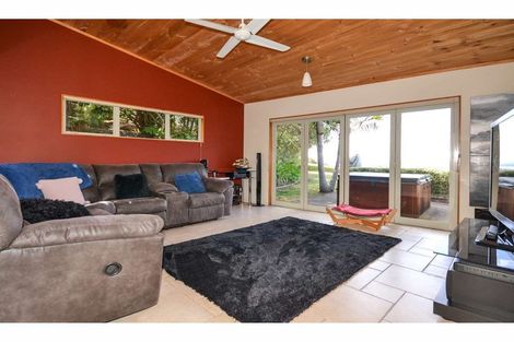 Photo of property in 240 Wharau Road, Kerikeri, 0293