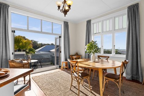 Photo of property in 16 Lighthouse Road, Bluff Hill, Napier, 4110