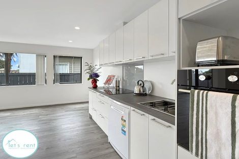 Photo of property in 6a Goodwin Drive, Rosehill, Papakura, 2113