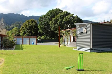 Photo of property in 479 Albert Street, Coromandel, 3506