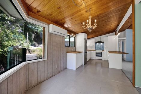 Photo of property in 15 Awanui Street, Merrilands, New Plymouth, 4312