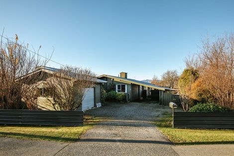 Photo of property in 134 Lagoon Avenue, Albert Town, Wanaka, 9305