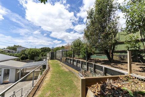 Photo of property in 4b Clerke Place, Marfell, New Plymouth, 4310