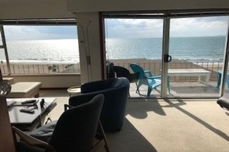 Photo of property in 1/46 Hauraki Road, Hauraki, Auckland, 0622