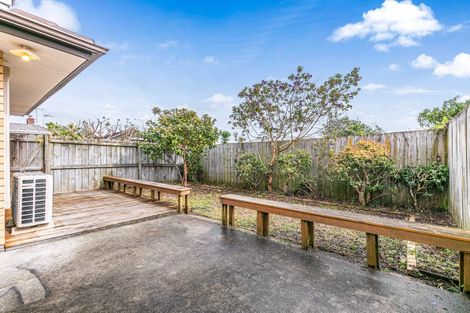 Photo of property in 114a Ti Rakau Drive, Pakuranga, Auckland, 2010