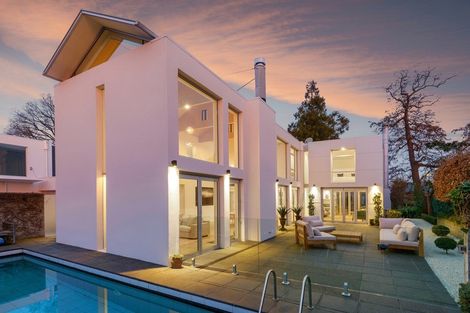 Photo of property in 100 Glandovey Road, Fendalton, Christchurch, 8052