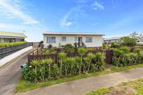 Photo of property in 1/10 Kennington Drive, Clendon Park, Auckland, 2103