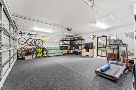 Photo of property in 6 Bloomfield Rise, Stanmore Bay, Whangaparaoa, 0932