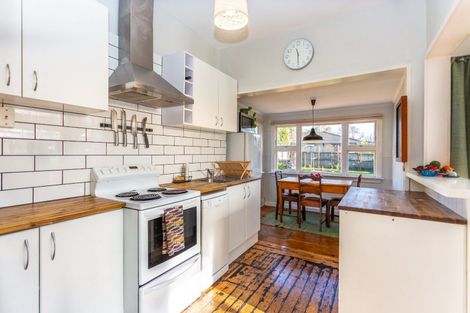 Photo of property in 64 Cumnor Terrace, Woolston, Christchurch, 8023