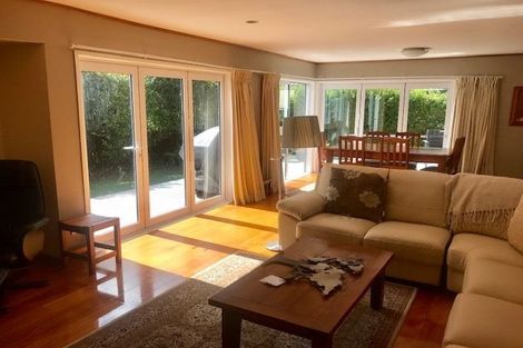Photo of property in 2/7 Montrose Terrace, Mairangi Bay, Auckland, 0630