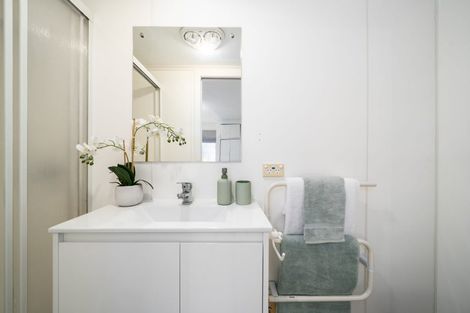 Photo of property in 128 Helston Road, Paparangi, Wellington, 6037