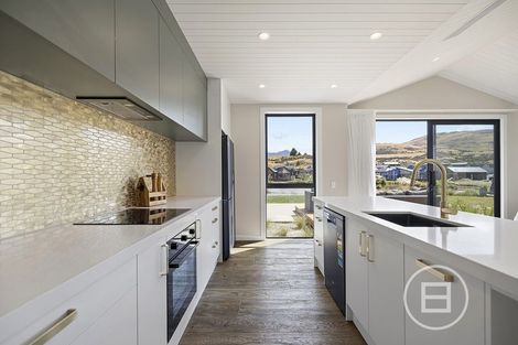Photo of property in 22 Woolshed Road, Jacks Point, Queenstown, 9371