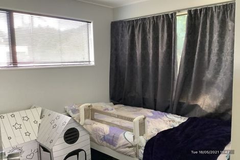 Photo of property in 98a Maupuia Road, Maupuia, Wellington, 6022