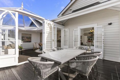 Photo of property in 43 Saint Georges Bay Road, Parnell, Auckland, 1052