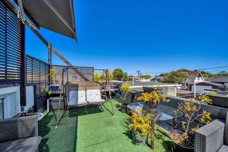 Photo of property in 67a Barrett Street, Westown, New Plymouth, 4310
