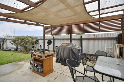 Photo of property in 636 Main North Road, Belfast, Christchurch, 8051